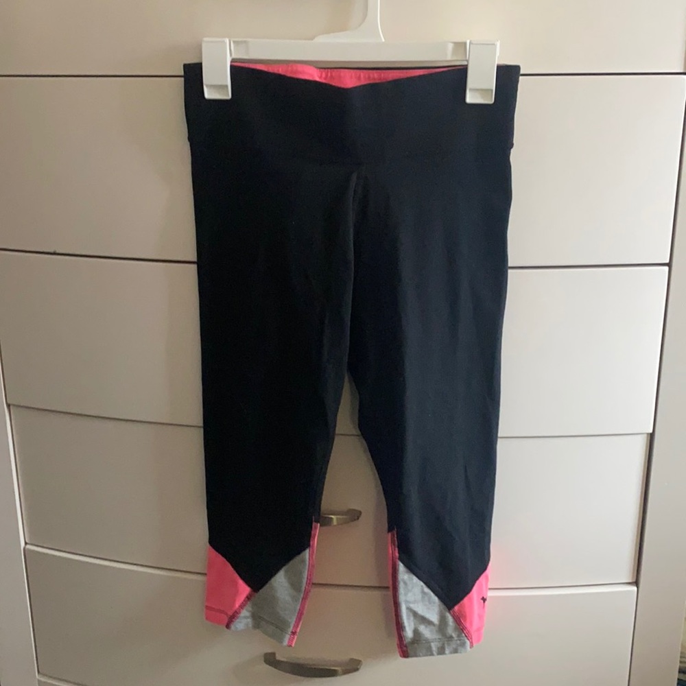 Victoria Secret PINK cropped leggings